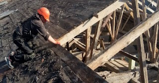 Профессиональный демонтаж стропильной системы от Сварной-Збл в изобильном от 560 рублей.